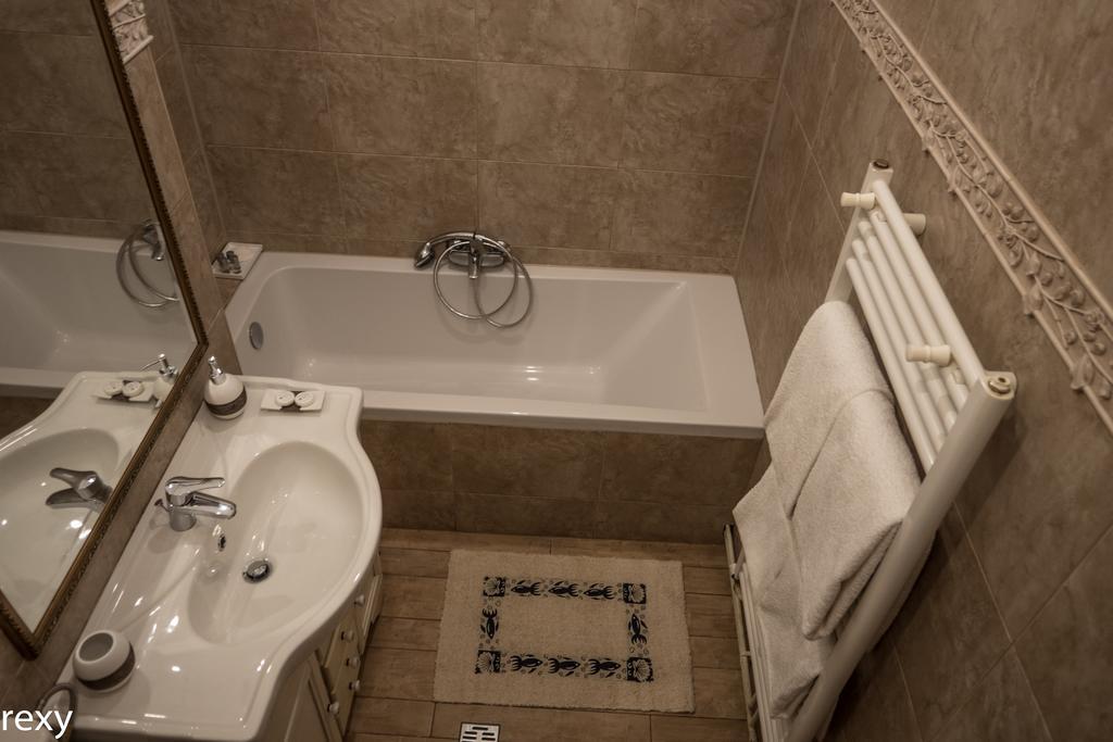 Chic Apartment Braşov Eksteriør bilde